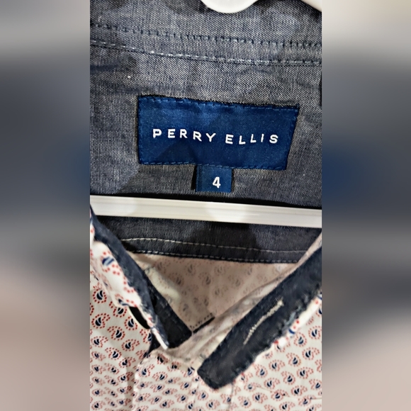 Boys' Perry Ellis Short Sleeve Button Down Dress Shirt- Size 4 - Picture 3 of 4